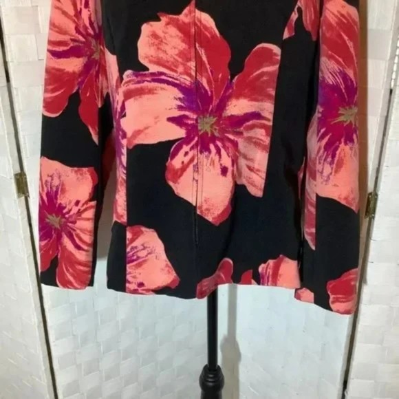 Victor Costa floral blazer size medium - Picture 8 of 9